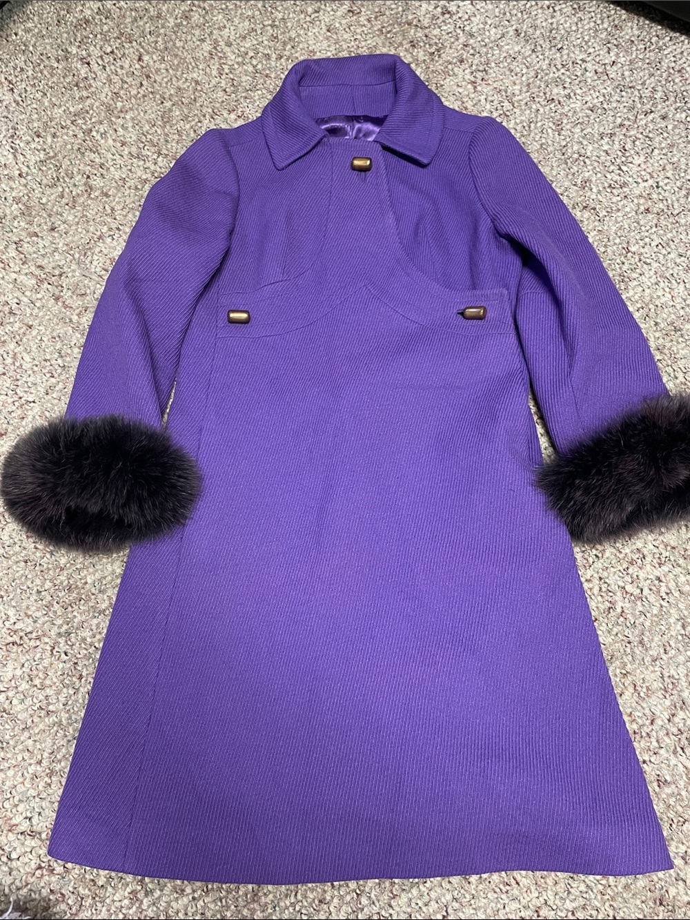 Vintage 60s 100% wool Purple Coat with real fox Fur Cuffs- amazing